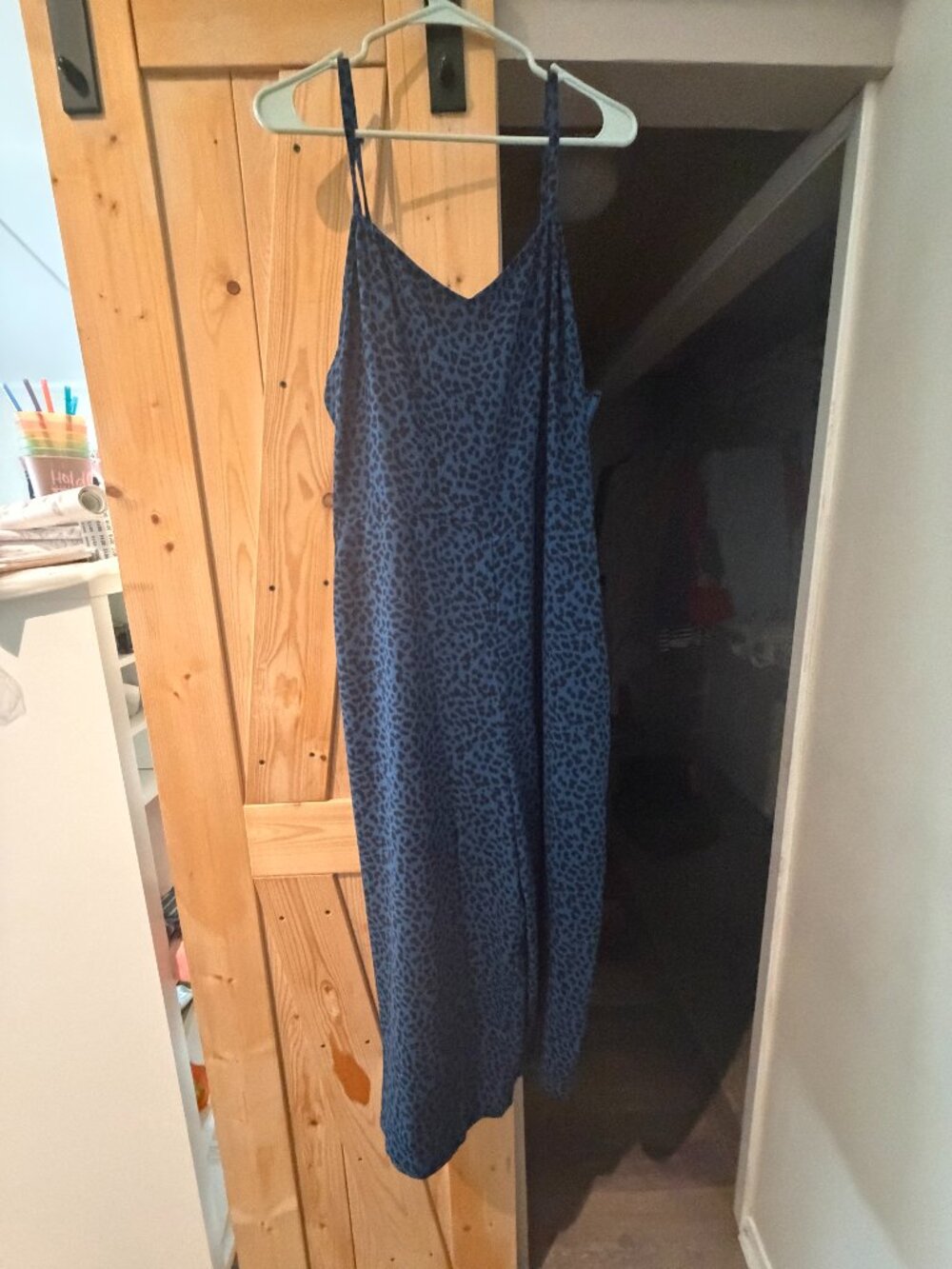 Women's Apt 9 Dressy Jumpsuit Size XXL Blue and Black Leopard Print